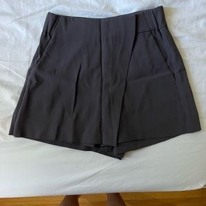 Babaton Skort